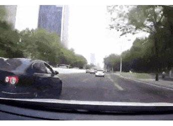 行车视频,一镜到底的驾驶之旅