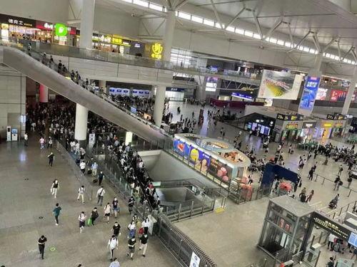 上海火车站视频,繁华都市的时空交汇点