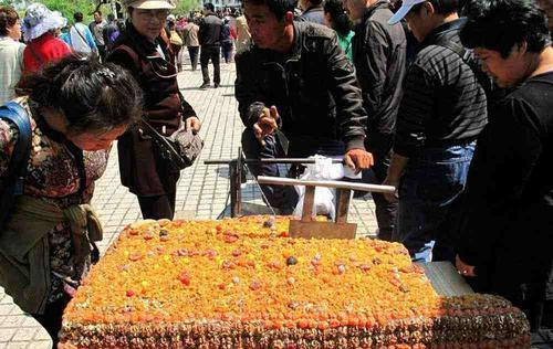 新疆切糕视频,传统美食的魅力与传承