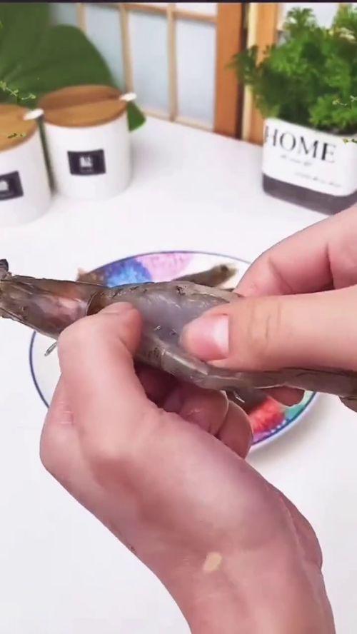 如何去虾线视频,视频教学教你如何快速去除虾线