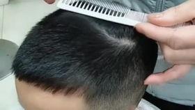 儿童剪发视频,趣味互动，见证宝宝成长瞬间