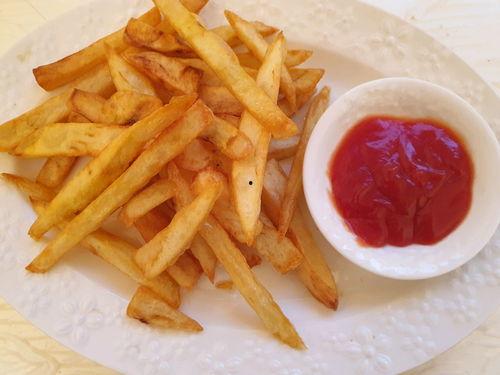 炸薯条视频,香脆炸薯条制作全过程揭秘