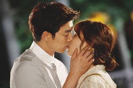 亲吻视频韩剧,跟随韩剧中的亲吻镜头，感受浪漫氛围