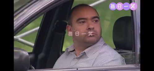 搞笑整人视频,笑料百出！揭秘搞笑整人视频背后的欢乐秘密