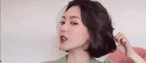 拉直头发视频,打造完美直发造型教程