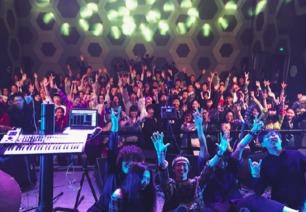 富平乐队视频,音乐之旅，唤醒灵魂的旋律