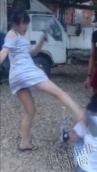 女孩打架视频,女孩间激烈冲突视频引发热议