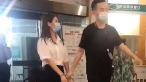 两男一女前后夹攻视频,两男一女前后夹攻，视频引发热议