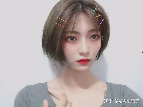 女生剪短发视频,跟随潮流，解锁短发造型新篇章