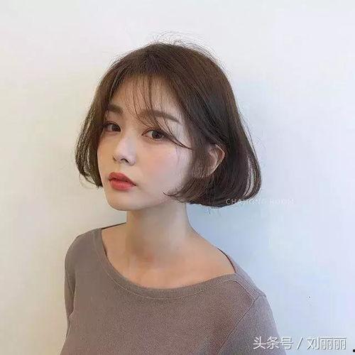 女生剪短发视频,跟随潮流，解锁短发造型新篇章