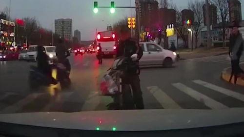 踩踏调教视频,一场道德与伦理的较量