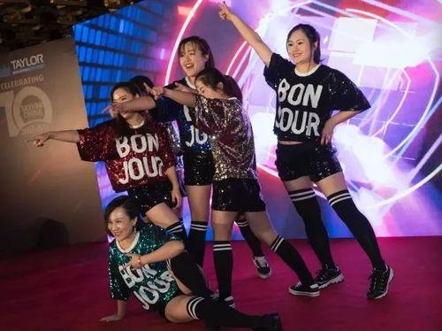 手鼓舞视频,跟随视频领略舞动之美