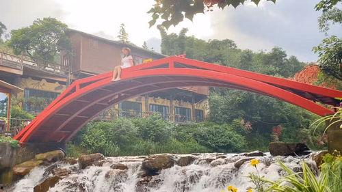 网红桥视频,挑战极限的刺激之旅