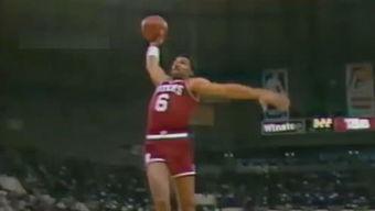 欧文扣篮视频,空中霸主演绎篮球盛宴