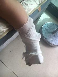 夹脚趾视频,揭秘时尚潮流的趣味瞬间