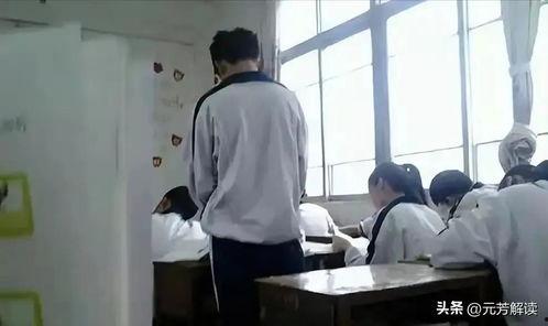 被班主任罚站视频,班主任与学生间的教育冲突